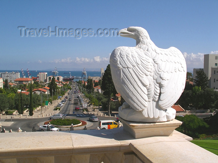 israel314: Haifa, Israel: stone eagle surveying the bay - Ben Gurion avenue - photo by E.Keren - (c) Travel-Images.com - Stock Photography agency - Image Bank