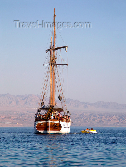 israel373: Eilat, South district, Israel: sailing boat L'Amie, used for tours in the Red Sea - Mifratz Eilat - photo by E.Keren - (c) Travel-Images.com - Stock Photography agency - Image Bank