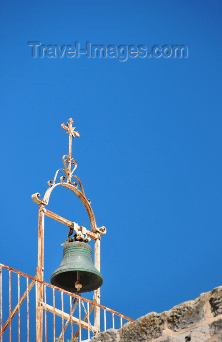 israel447: Jerusalem, Israel: roof of the Holy Sepulcher church - small bell on a metal frame - Christian quarter - photo by M.Torres - (c) Travel-Images.com - Stock Photography agency - Image Bank