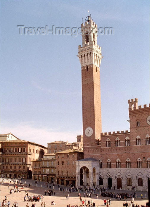 italy115: Italy / Italia - Siena  (Toscany / Toscana) / FLR : central square - Historic Centre of Siena - Mangia tower - Unesco world heritage site - photo by M.Bergsma - (c) Travel-Images.com - Stock Photography agency - Image Bank