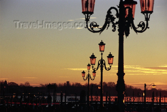 italy215: Italy / Italia - Venice: Piazza San Marco at sunrise - lamp posts (photo by M.Gunselman) - (c) Travel-Images.com - Stock Photography agency - Image Bank