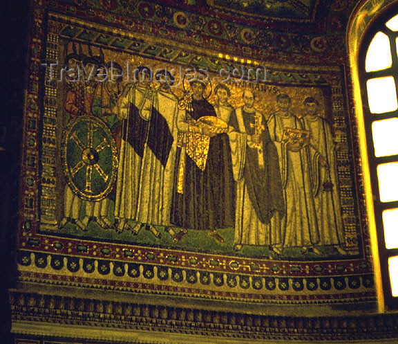 italy223: Maranello - Ravenna (Emilia-Romagna): mosaic - Church of San Vitale - built by Byzantine Emperor Justinian I - Unesco world heritage site -   Early Christian Monuments and Mosaics of Ravenna (photo by G.Frysinger) - (c) Travel-Images.com - Stock Photography agency - Image Bank