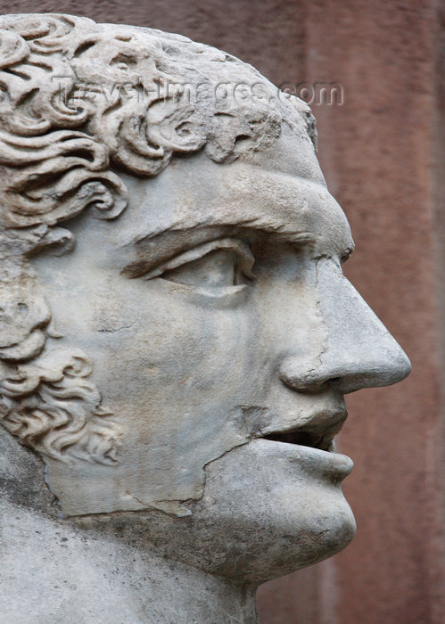 italy387: Rome, Italy - courtyard of Castel Sant'Angelo - detail of statue - photo by A.Dnieprowsky / Travel-images.com - (c) Travel-Images.com - Stock Photography agency - Image Bank