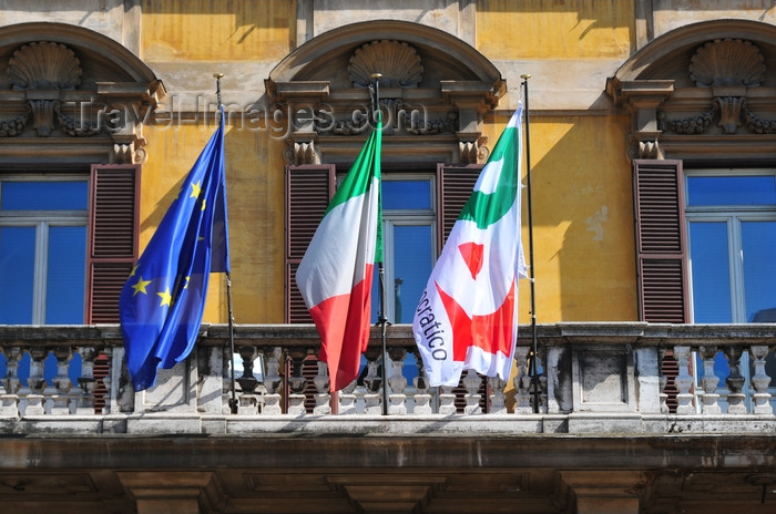 italy450: Rome, Italy: balcony of Partito Democratico - centre-left Italian political party - Via Nazionale 75 - photo by M.Torres - (c) Travel-Images.com - Stock Photography agency - Image Bank