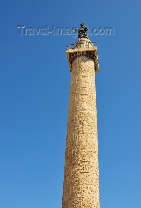 italy454: Rome, Italy: Trajan Column - built in Carrara marble by architect Apollodorus of Damascus - Piazza di Colonna Trajana - Forum of Trajan - Foro di Traiano - photo by M.Torres - (c) Travel-Images.com - Stock Photography agency - Image Bank