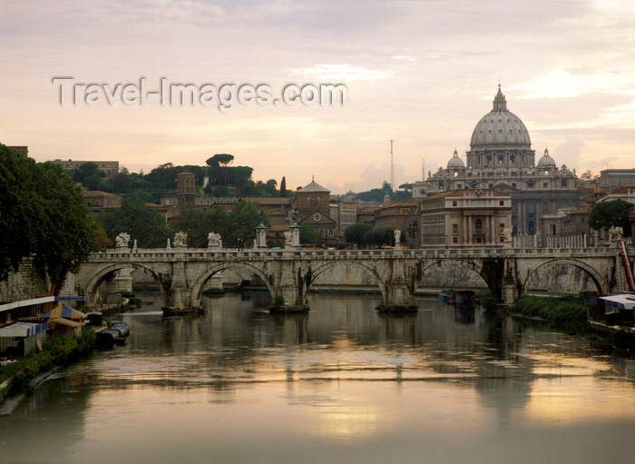 italy486: Rome, Italy: Ponte Sant'Angelo - bridge over Tiber - photo by J.Fekete - (c) Travel-Images.com - Stock Photography agency - Image Bank