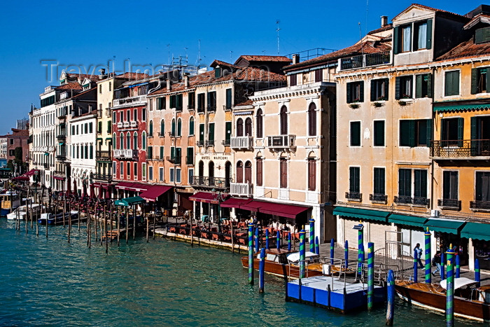 italy492: View of the Grand Canal from Rialto Bridge, Venice - photo by A.Beaton - (c) Travel-Images.com - Stock Photography agency - Image Bank