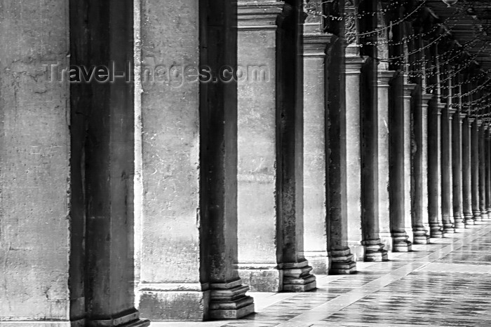 italy542: Piazza San Marco, Procuratie Nuove Arcade, Venice - photo by A.Beaton - (c) Travel-Images.com - Stock Photography agency - Image Bank