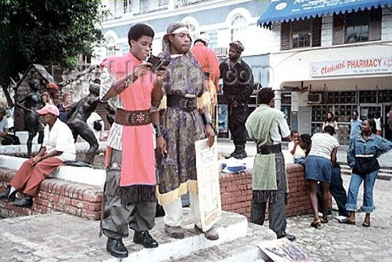 jamaica11: Montego bay / MBJ: Rastafarian preacher - Samuel Sharpe square (photo by Bernard Cloutier) - (c) Travel-Images.com - Stock Photography agency - Image Bank