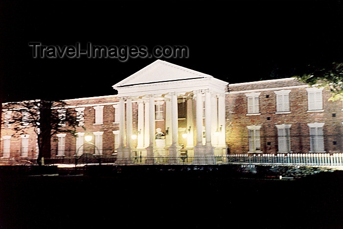 jamaica7: Spanish Town: colonial touch (photo by Miguel Torres) - (c) Travel-Images.com - Stock Photography agency - Image Bank