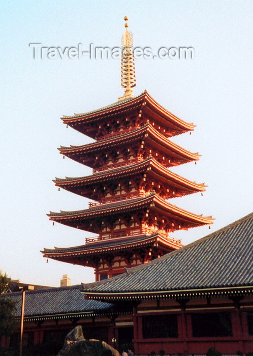 japan39: Japan - Tokyo: pagoda - photo by M.Torres - (c) Travel-Images.com - Stock Photography agency - Image Bank