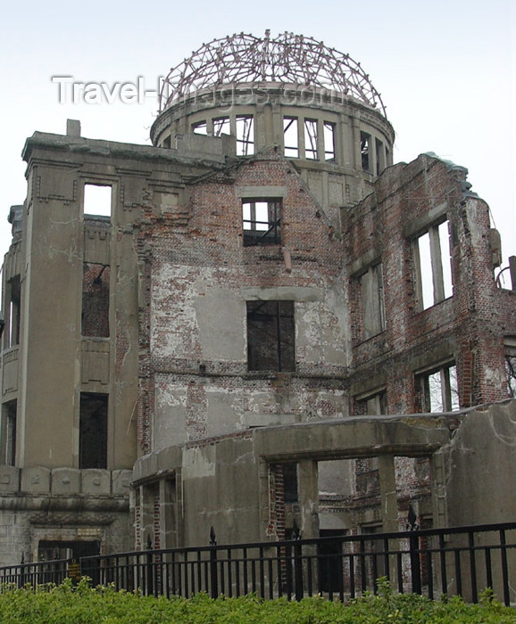 japan58: Japan (Honshu island) Hiroshima - Chugoku region: Hiroshima Peace Memorial (Genbaku Dome - A-Bomb Dome - a remnant of the city at ground zero of its nuclear bombardment - building destroyed the the atom bomb - Unesco world heritage site - photo by G.Frysi - (c) Travel-Images.com - Stock Photography agency - Image Bank