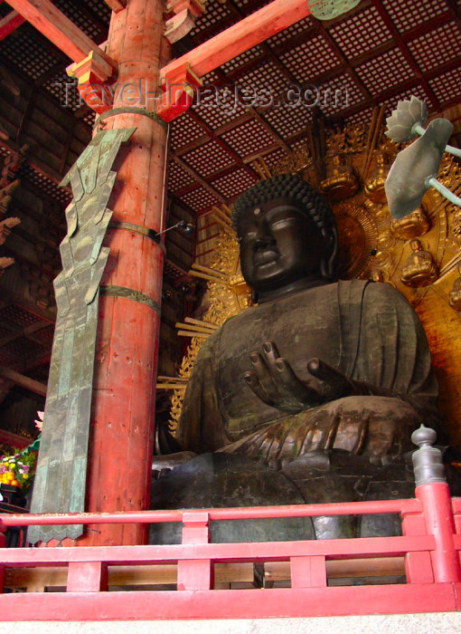 japan62: Japan (Honshu island) - Nara: the Great Buddha - 16 meter high, consists of 437 tons of bronze and 139 kg of gold - Todai-ji Temple - Unesco world heritage site - photo by G.Frysinger - (c) Travel-Images.com - Stock Photography agency - Image Bank