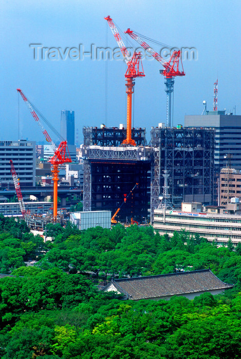 japan76: Construction industry - cranes at a building site, Tokyo, Japan. photo by B.Henry - (c) Travel-Images.com - Stock Photography agency - Image Bank