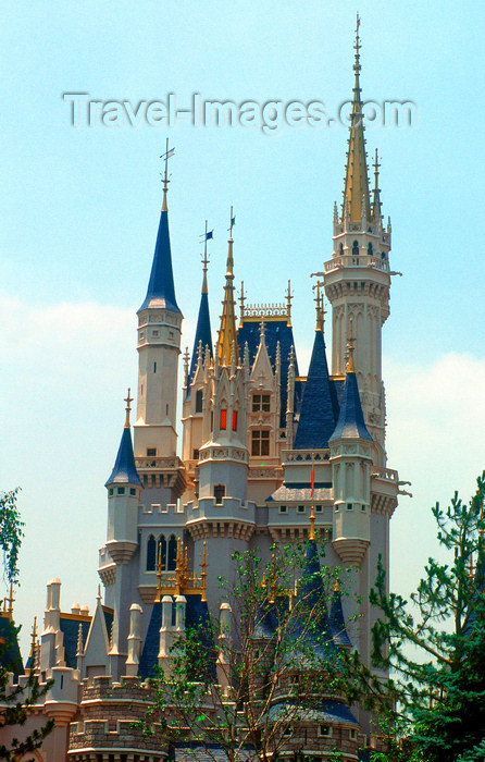 japan92: Disneyland - Sleeping Beauty Castle, Tokyo, Japan. photo by B.Henry - (c) Travel-Images.com - Stock Photography agency - Image Bank