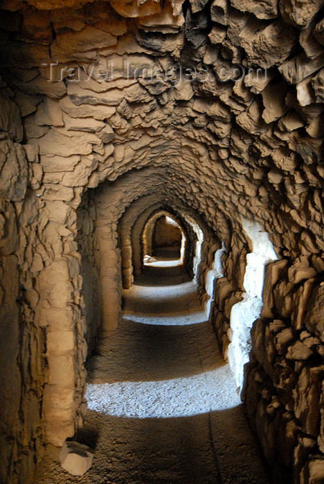 jordan139: Al Karak - Jordan: Crac des Moabites castle - passage - photo by M.Torres - (c) Travel-Images.com - Stock Photography agency - Image Bank