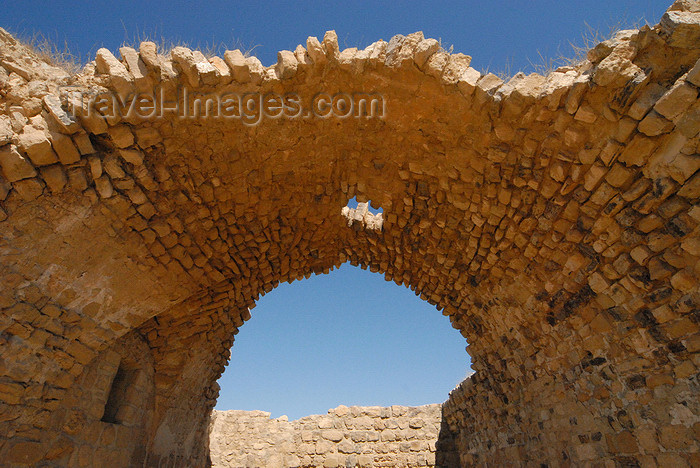 jordan143: Al Karak - Jordan: Crac des Moabites castle - church ruins - vault from the nave - photo by M.Torres - (c) Travel-Images.com - Stock Photography agency - Image Bank