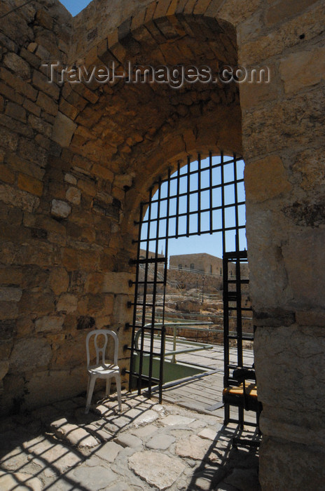 jordan146: Al Karak - Jordan: Crac des Moabites castle - gate house - photo by M.Torres - (c) Travel-Images.com - Stock Photography agency - Image Bank