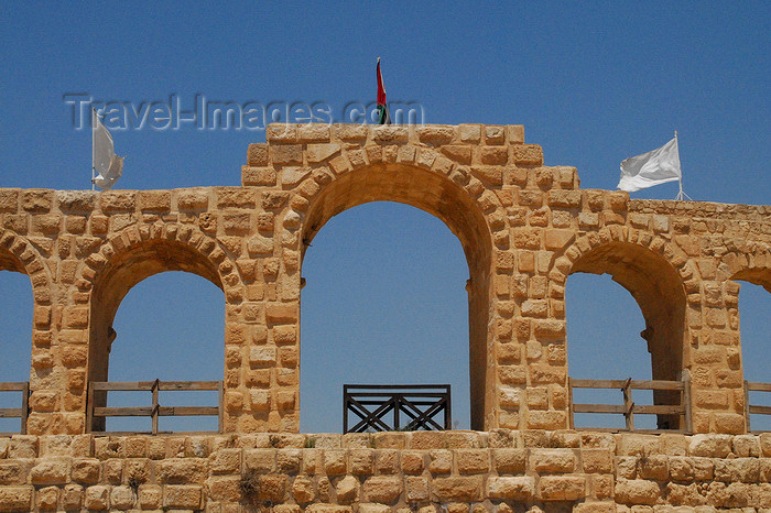 jordan152: Jerash - Jordan: arches of the Hippodrome - Roman city of Gerasa - photo by M.Torres - (c) Travel-Images.com - Stock Photography agency - Image Bank