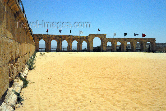 jordan157: Jerash - Jordan: the Hippodrome could seat 15000 spectators to watch athletic competitions, horse races, chariot races, and other sports - Roman city of Gerasa - photo by M.Torres - (c) Travel-Images.com - Stock Photography agency - Image Bank