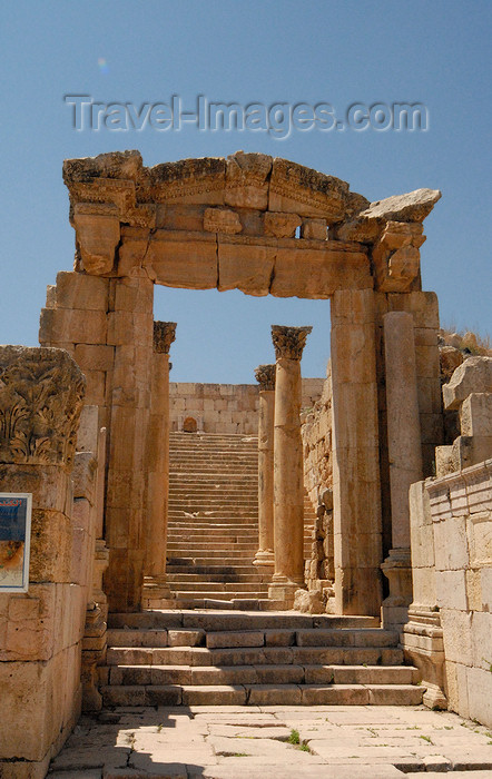 jordan173: Jerash - Jordan: Byzantine cathedral Propylaeum - former Roman Temple of Dionysus - Roman city of Gerasa - photo by M.Torres - (c) Travel-Images.com - Stock Photography agency - Image Bank