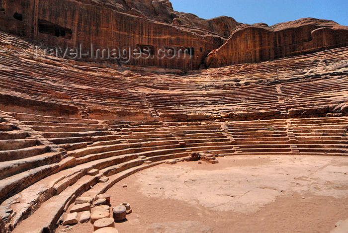 jordan19: Jordan - Petra: stone carved amphitheatre, seating capacity of over 6,000 - built in the 1st century AD - the 45 rows of seats are divided horizontally by two diazomata - photo by M.Torres                        - (c) Travel-Images.com - Stock Photography agency - Image Bank