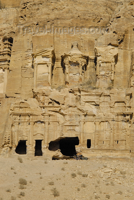 jordan22: Jordan - Petra: Corinthian Tomb, Alexandrian style, like the Khazneh - East Ridge Tombs - photo by M.Torres - (c) Travel-Images.com - Stock Photography agency - Image Bank