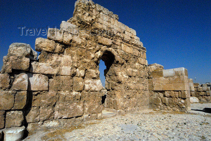 jordan228: Amman - Jordan: ruined wall - citadel - photo by M.Torres - (c) Travel-Images.com - Stock Photography agency - Image Bank