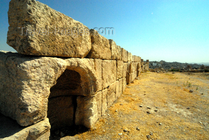 jordan229: Amman - Jordan: long wall - citadel - photo by M.Torres - (c) Travel-Images.com - Stock Photography agency - Image Bank