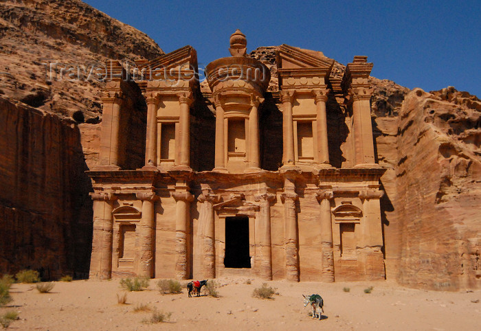 jordan24: Jordan - Petra: Ad Deir, the Monastery - mausoleum for Nabataean King Rabbel I or for the cult of Obodas I - UNESCO world heritage site - Ed Deir - Al Deir - photo by  M.Torres - (c) Travel-Images.com - Stock Photography agency - Image Bank