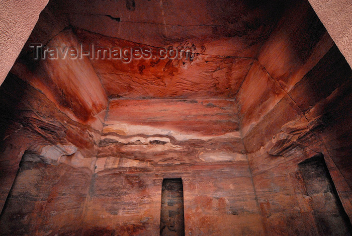 jordan252: Jordan - Petra: Khazneh - Treasury - the disappointing interior, possibly the tomb of Nabataean king Aretas III - UNESCO world heritage site - photo by M.Torres - (c) Travel-Images.com - Stock Photography agency - Image Bank