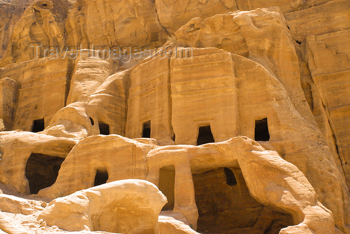 jordan266: Jordan - Petra: cluster of tombs - Street of Facades - photo by M.Torres - (c) Travel-Images.com - Stock Photography agency - Image Bank