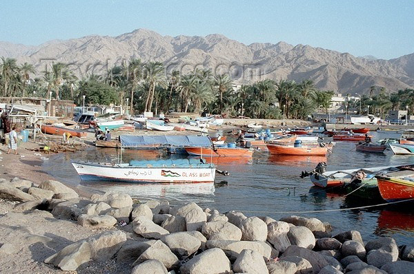 jordan36: Jordan - Aqaba / Akkaba / Al Aqabah: the harbour - photo by J.Kaman - (c) Travel-Images.com - Stock Photography agency - Image Bank