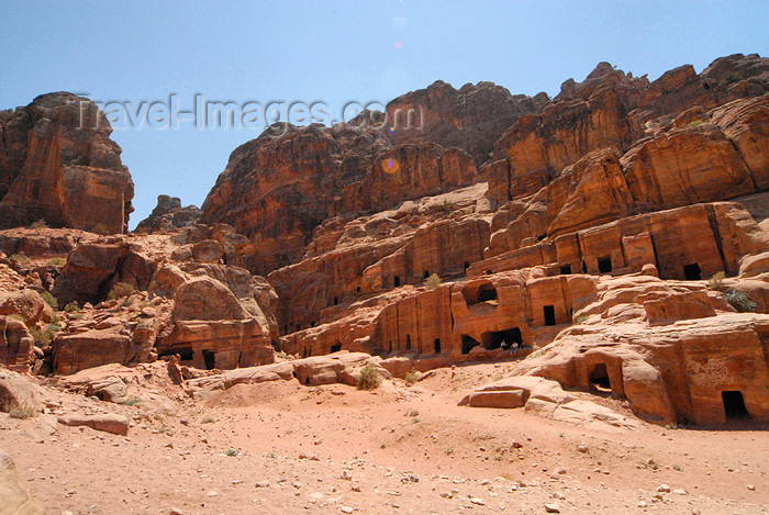 jordan48: Jordan - Petra: Nabataean rock tombs - Street of Facades - Outer Siq, section of Wadi Musa between the Khazneh and the Theatre - photo by M.Torres         - (c) Travel-Images.com - Stock Photography agency - Image Bank