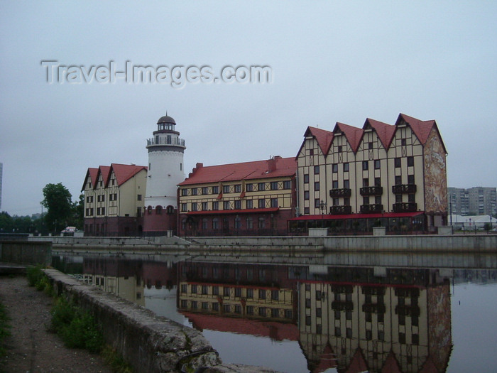 kaliningrad17: Kaliningrad / Königsberg, Russia: Fish Village quarter - lighthouse - ethnographic and trading-craft centre - Hanseatic city on the Pregolya river / Dorf Fisch Quartal - Leuchtturm - ethnographische und Handel-Handwerk-Center - photo by P.Alanko - (c) Travel-Images.com - Stock Photography agency - Image Bank