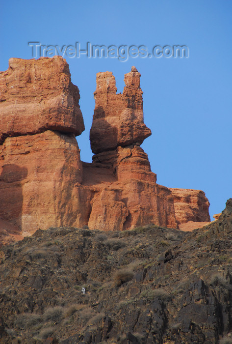 kazakhstan116: Kazakhstan, Charyn Canyon: Valley of the Castles - 'castle' detail - photo by M.Torres - (c) Travel-Images.com - Stock Photography agency - Image Bank