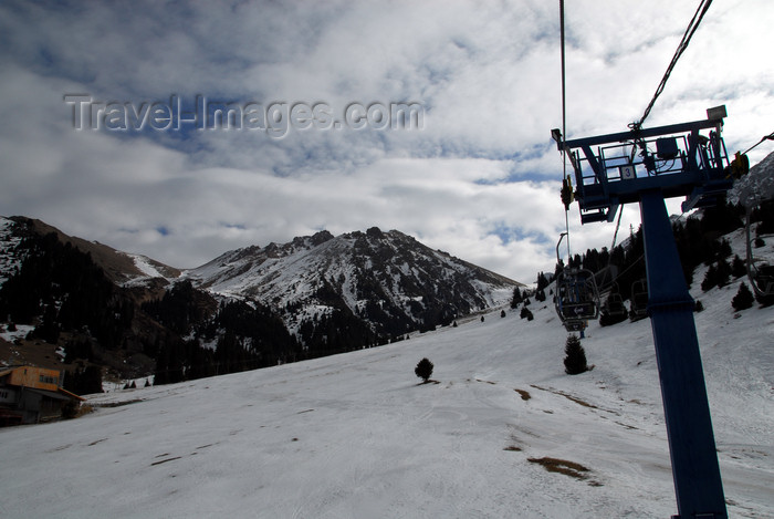 kazakhstan130: Kazakhstan - Chimbulak ski-resort, Almaty: ski lift - the resort has three successive chair lifts - total route length is 3620 m for a change of altitude of 1000 m - photo by M.Torres - (c) Travel-Images.com - Stock Photography agency - Image Bank