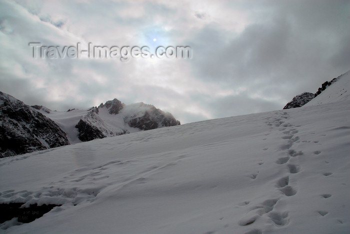 kazakhstan138: Kazakhstan - Chimbulak ski-resort, Almaty: Talgar crossing at an altitude of 3200 m - photo by M.Torres - (c) Travel-Images.com - Stock Photography agency - Image Bank