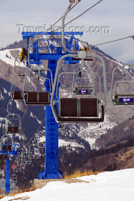 kazakhstan144: Kazakhstan - Chimbulak ski-resort, Almaty: chair lift and the  Alatau Mountains - intermediate tower on the 2nd stage - photo by M.Torres - (c) Travel-Images.com - Stock Photography agency - Image Bank