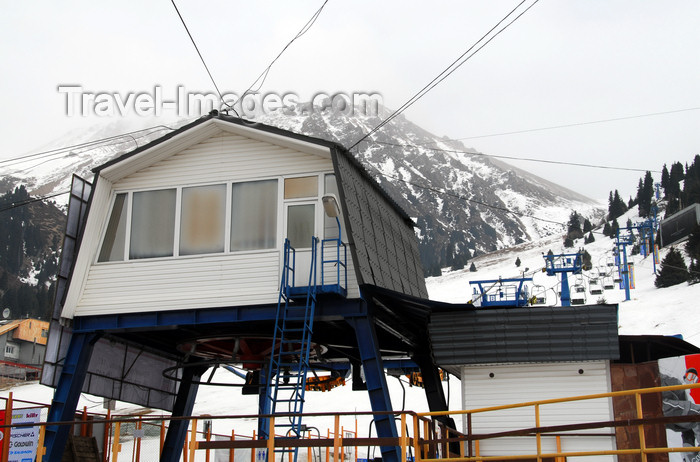 kazakhstan151: Kazakhstan - Chimbulak ski-resort, Almaty: terminal between the 1st and 2nd stages - mountain view - photo by M.Torres - (c) Travel-Images.com - Stock Photography agency - Image Bank