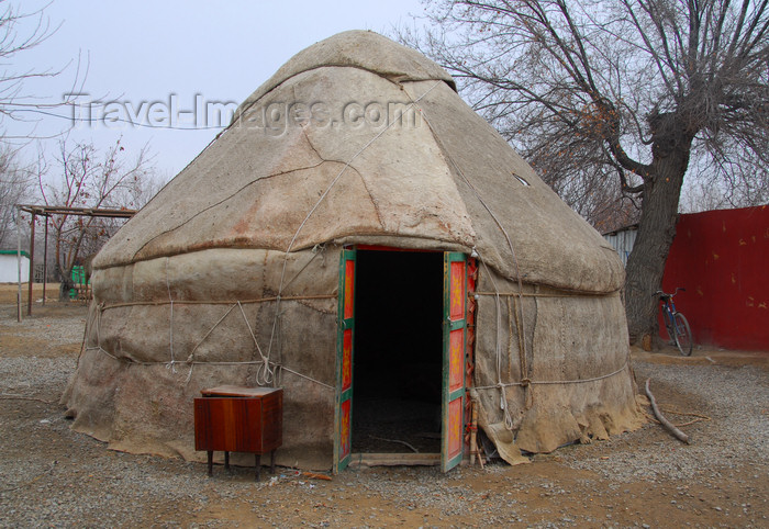 kazakhstan188: Kazakhstan - Karaturuk area, Almaty province: yurt - photo by M.Torres - (c) Travel-Images.com - Stock Photography agency - Image Bank