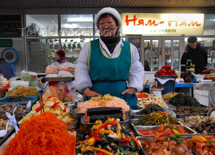 kazakhstan199: Kazakhstan, Almaty:green market, or Zelyoni Bazaar - woman selling Korean salads - photo by M.Torres - (c) Travel-Images.com - Stock Photography agency - Image Bank