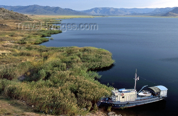 kazakhstan20: Eastern Kazakhstan - Lake Markakol: fishing boat - mountain lake -  Markakol Sanctuary - South Altai - photo by Vladimir Sidoropolev - (c) Travel-Images.com - Stock Photography agency - Image Bank