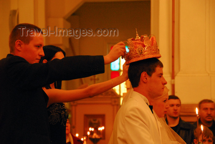 kazakhstan238: Kazakhstan, Almaty:  Holy Ascension Russian Orthodox Cathedral - wedding - the crowns - photo by M.Torres - (c) Travel-Images.com - Stock Photography agency - Image Bank