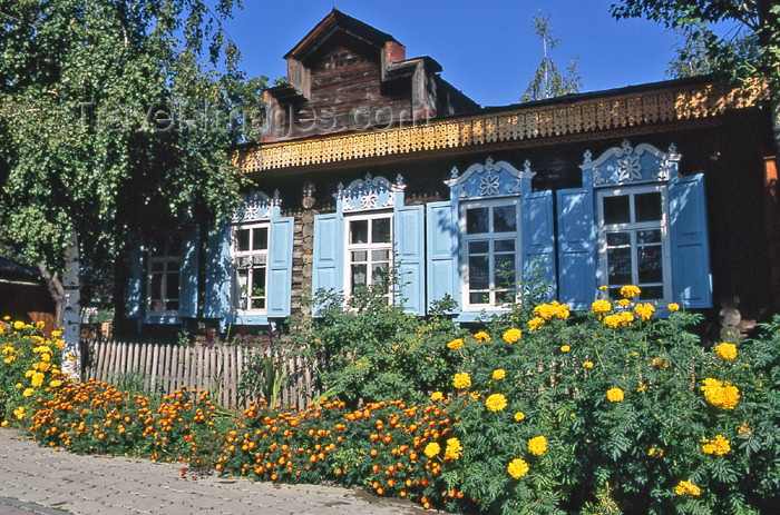 kazakhstan25: Kazakhstan - Öskemen / Ust-Kamenogorsk: Ethnographical museum - traditional Russian timber architecture - photo by V.Sidoropolev - (c) Travel-Images.com - Stock Photography agency - Image Bank