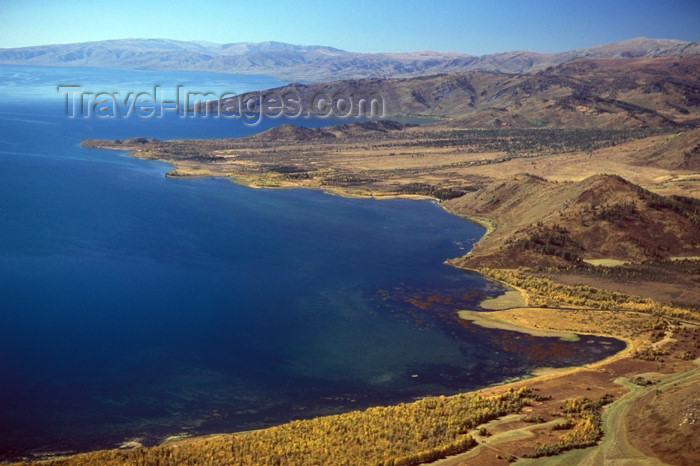 kazakhstan29: Kazakhstan - Lake Markakol: from above - ALpine lake - Markakolskiy Nature Reserve - photo by V.Sidoropolev - (c) Travel-Images.com - Stock Photography agency - Image Bank