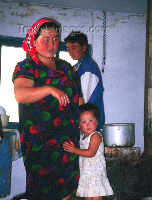 kazakhstan39: Kazakhstan - Almaty oblys: farmer's family in their house - photo by E.Petitalot - (c) Travel-Images.com - Stock Photography agency - Image Bank