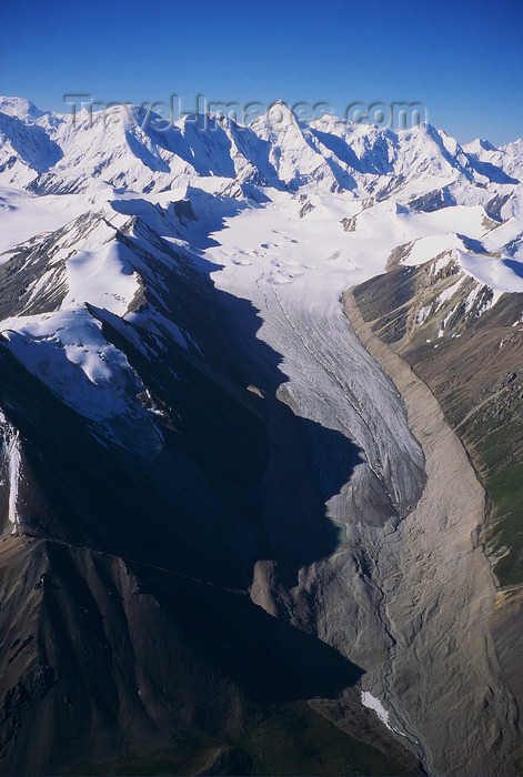 kazakhstan40: Kazakhstan - Tian-Shan range: a glacier valley - photo by E.Petitalot - (c) Travel-Images.com - Stock Photography agency - Image Bank