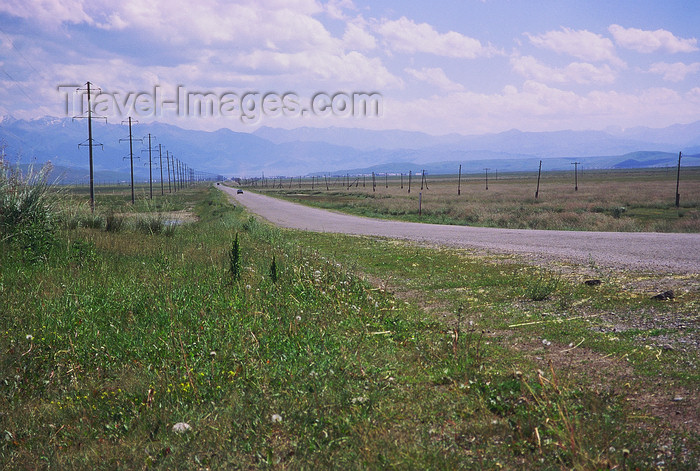 kazakhstan43: Kazakhstan - Almaty oblys: a flat road in the plain - photo by E.Petitalot - (c) Travel-Images.com - Stock Photography agency - Image Bank