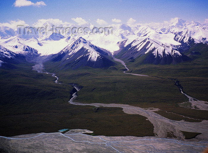 kazakhstan59: Kazakhstan - Tian Shan mountain range: landscape of plain, glaciers, rivers and mountains - photo by E.Petitalot - (c) Travel-Images.com - Stock Photography agency - Image Bank